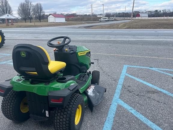 Image of John Deere S240 equipment image 2