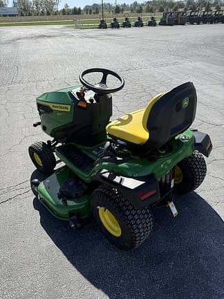 Image of John Deere S240 equipment image 3