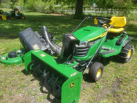 Image of John Deere S240 equipment image 2