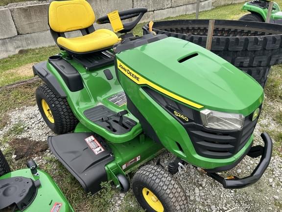 Image of John Deere S240 Image 0