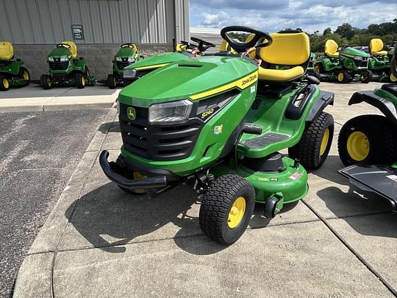 Image of John Deere S240 equipment image 1