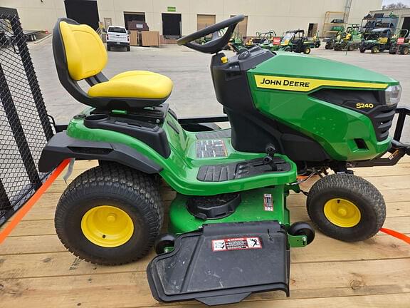 Image of John Deere S240 Primary image