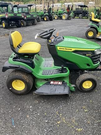 Image of John Deere S240 equipment image 4