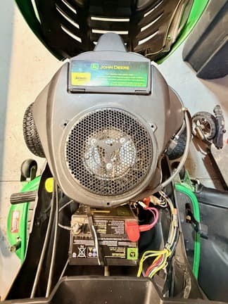 Image of John Deere S240 equipment image 4