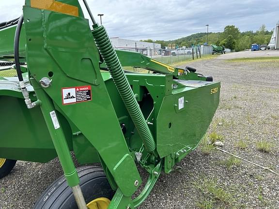 Image of John Deere S250 equipment image 3