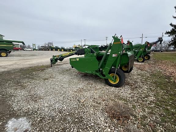 Image of John Deere S300 equipment image 2