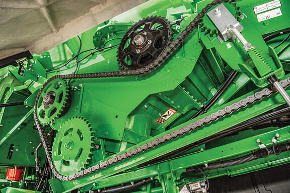 Image of John Deere S770 equipment image 3