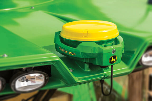 Image of John Deere S770 equipment image 4