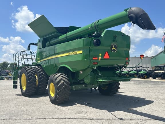 Image of John Deere S760 equipment image 4