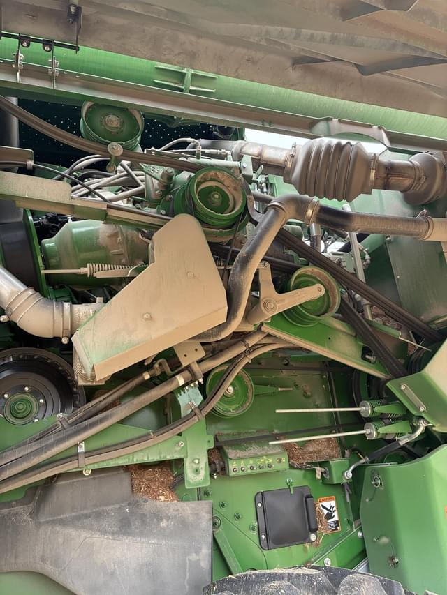 Image of John Deere S760 equipment image 1