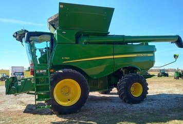 Main image John Deere S760