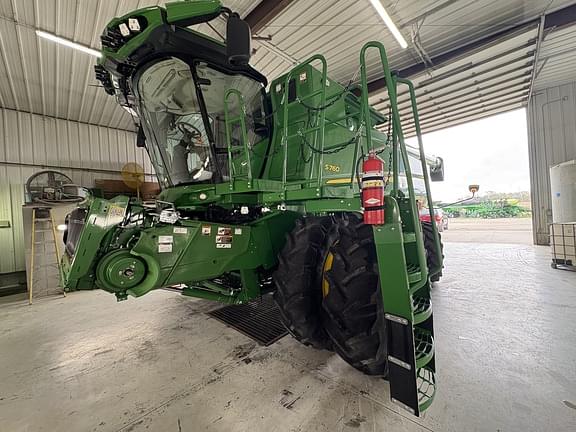 Image of John Deere S760 equipment image 1
