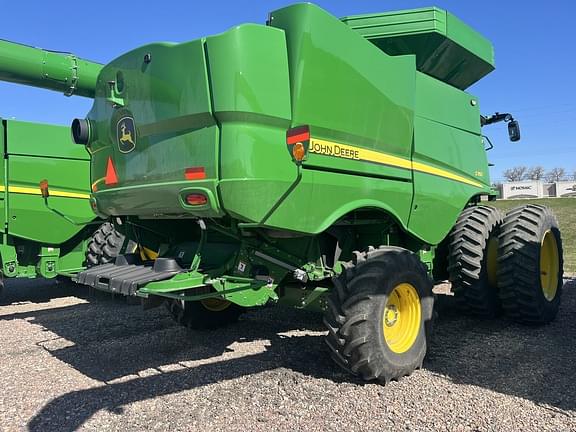 Image of John Deere S760 equipment image 2