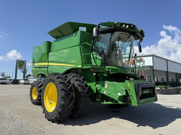 Image of John Deere S760 equipment image 1