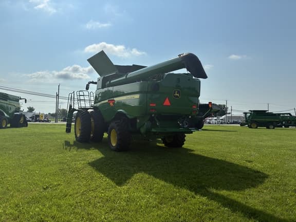 Image of John Deere S760 equipment image 2