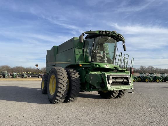 Image of John Deere S760 equipment image 3