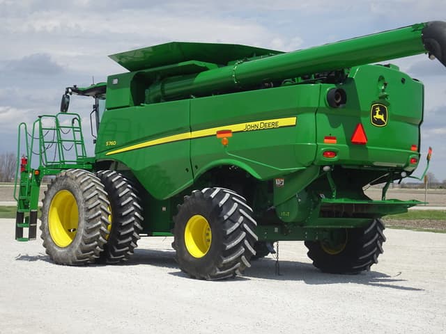 Image of John Deere S760 equipment image 4