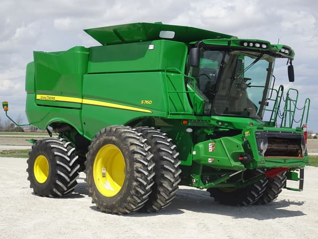 Image of John Deere S760 equipment image 1