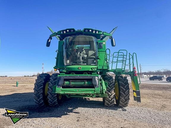 Image of John Deere S760 equipment image 1