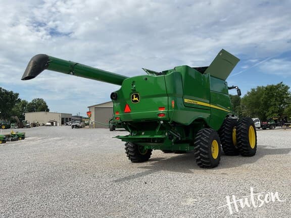 Image of John Deere S760 equipment image 2