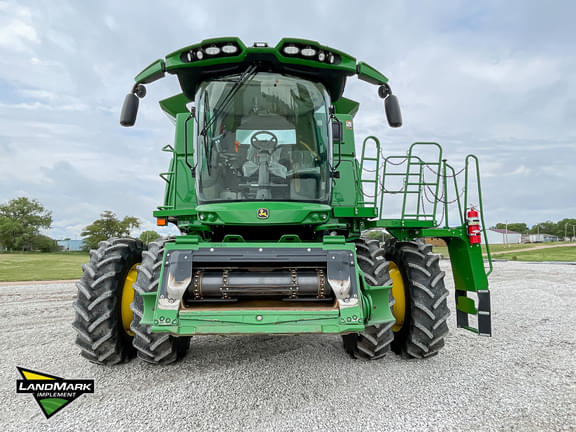 Image of John Deere S760 equipment image 1