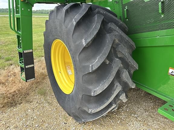 Image of John Deere S760 equipment image 4