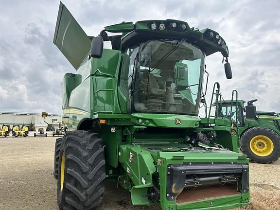 Image of John Deere S760 equipment image 1