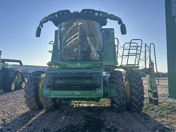 Image of John Deere S760 equipment image 1