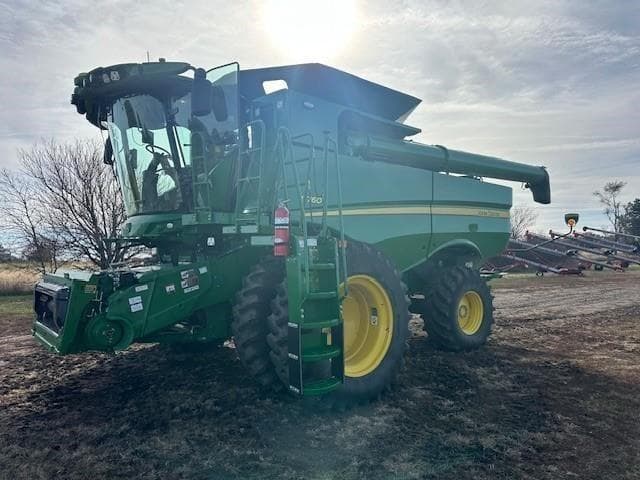 Image of John Deere S760 Primary image