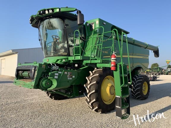 Image of John Deere S760 equipment image 1