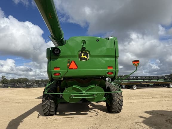 Image of John Deere S770 equipment image 3