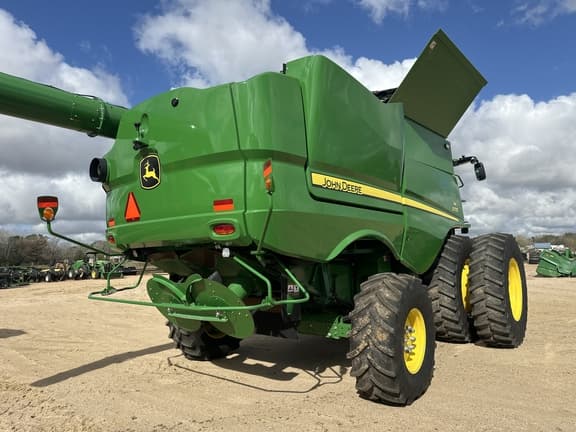 Image of John Deere S770 equipment image 2