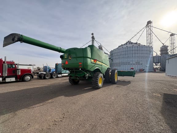 Image of John Deere S770 equipment image 2