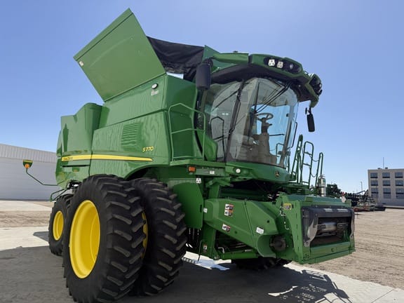 2024 John Deere S770 Equipment Image0