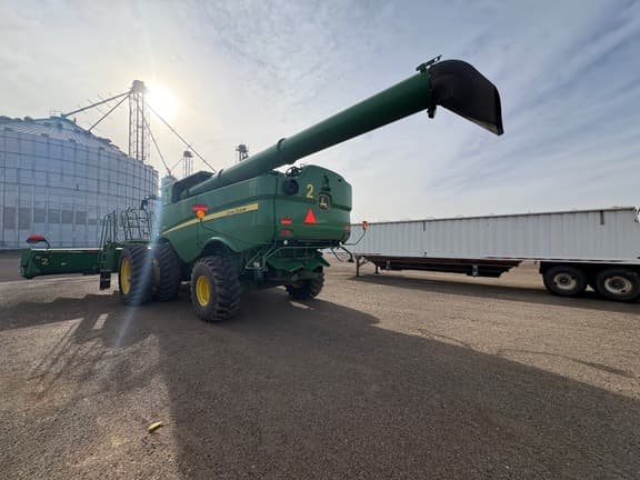 Image of John Deere S770 equipment image 3