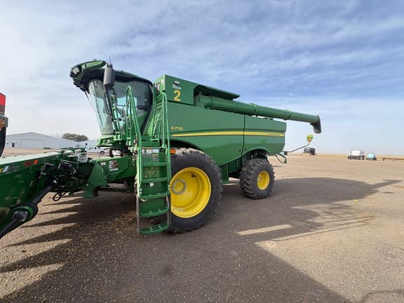 Image of John Deere S770 equipment image 1