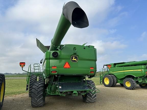 Image of John Deere S770 equipment image 2