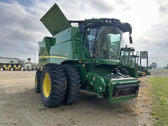 Image of John Deere S770 equipment image 1