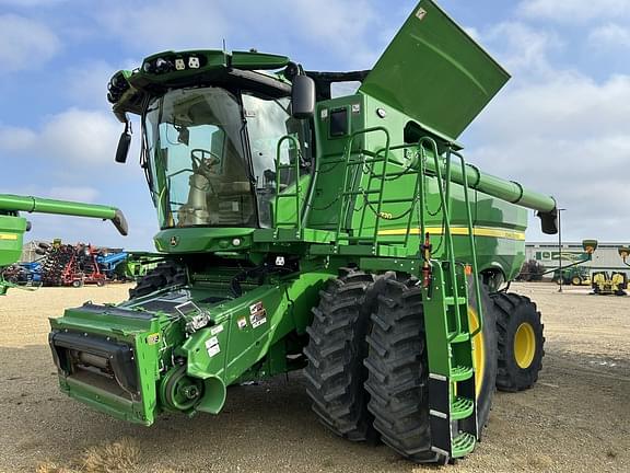 Image of John Deere S770 equipment image 3