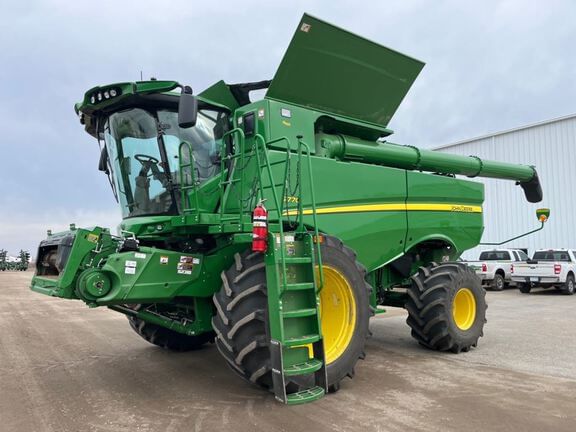 2024 John Deere S770 Equipment Image0