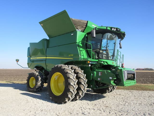 Image of John Deere S770 equipment image 1