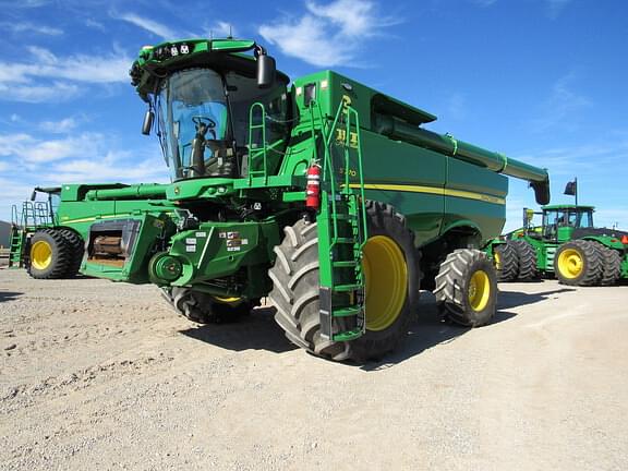 Image of John Deere S770 Primary image