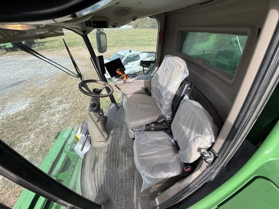 Image of John Deere S770 equipment image 1