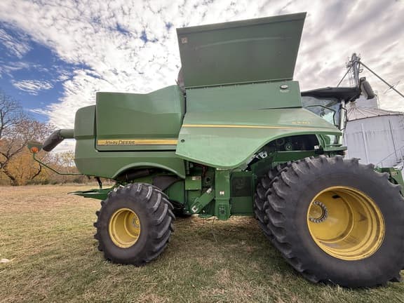 Image of John Deere S770 equipment image 4