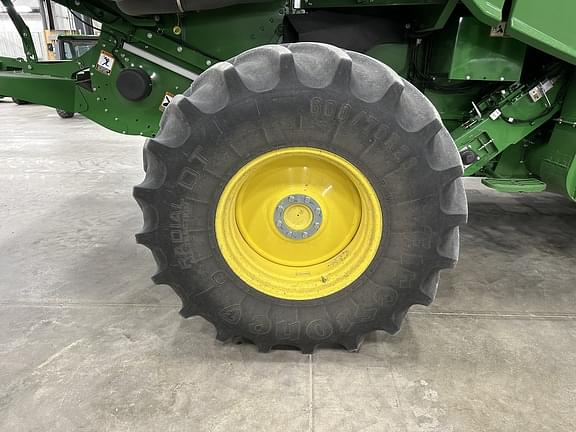 Image of John Deere S770 equipment image 4