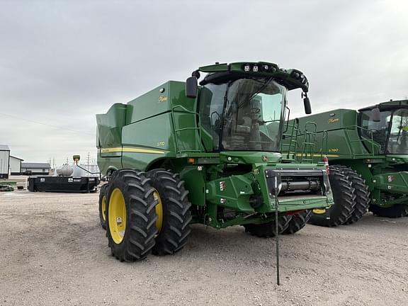 Image of John Deere S770 equipment image 1