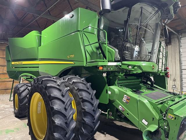 Image of John Deere S770 equipment image 2