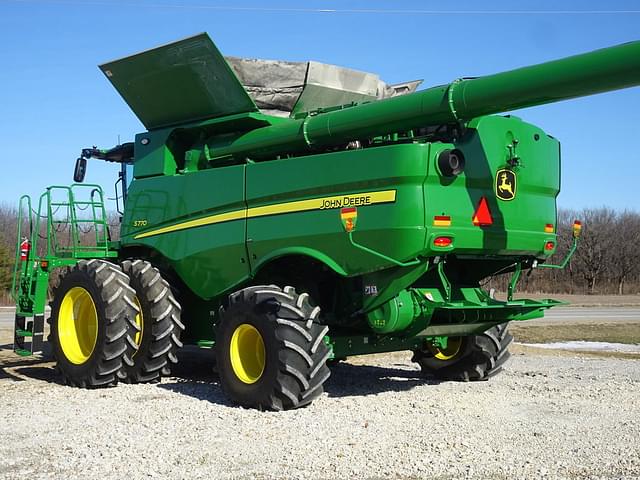 Image of John Deere S770 equipment image 4