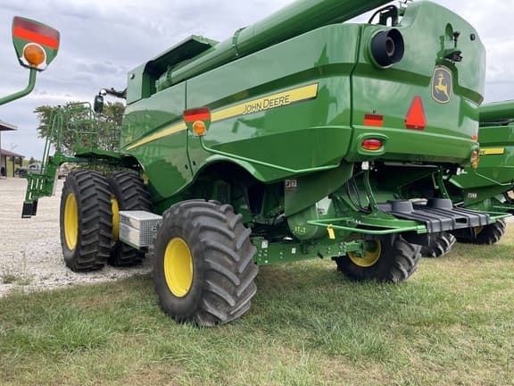 Image of John Deere S770 equipment image 3