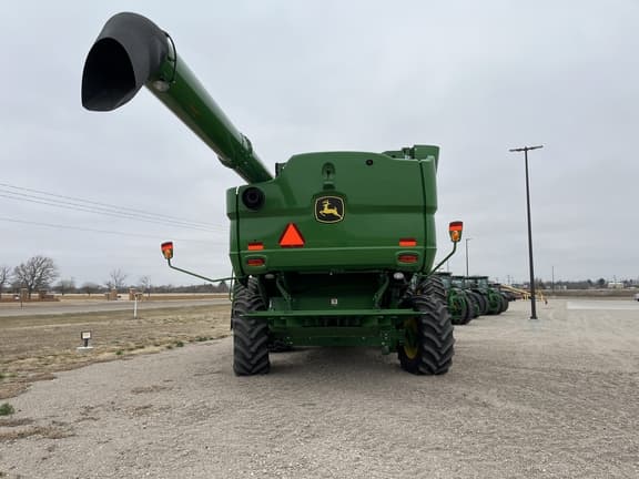 Image of John Deere S770 equipment image 4